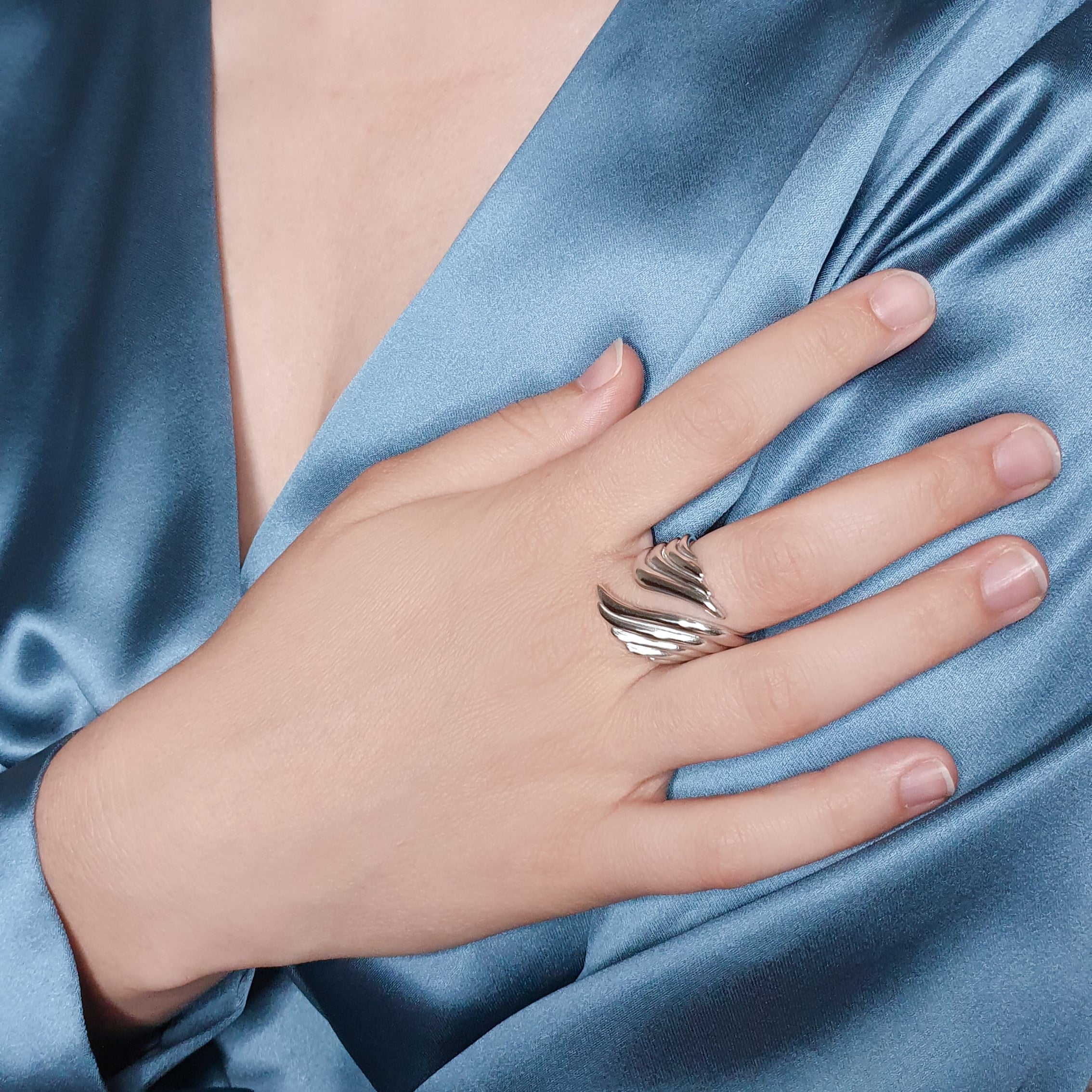 Bague aile d'ange en argent massif rhodié pour femme