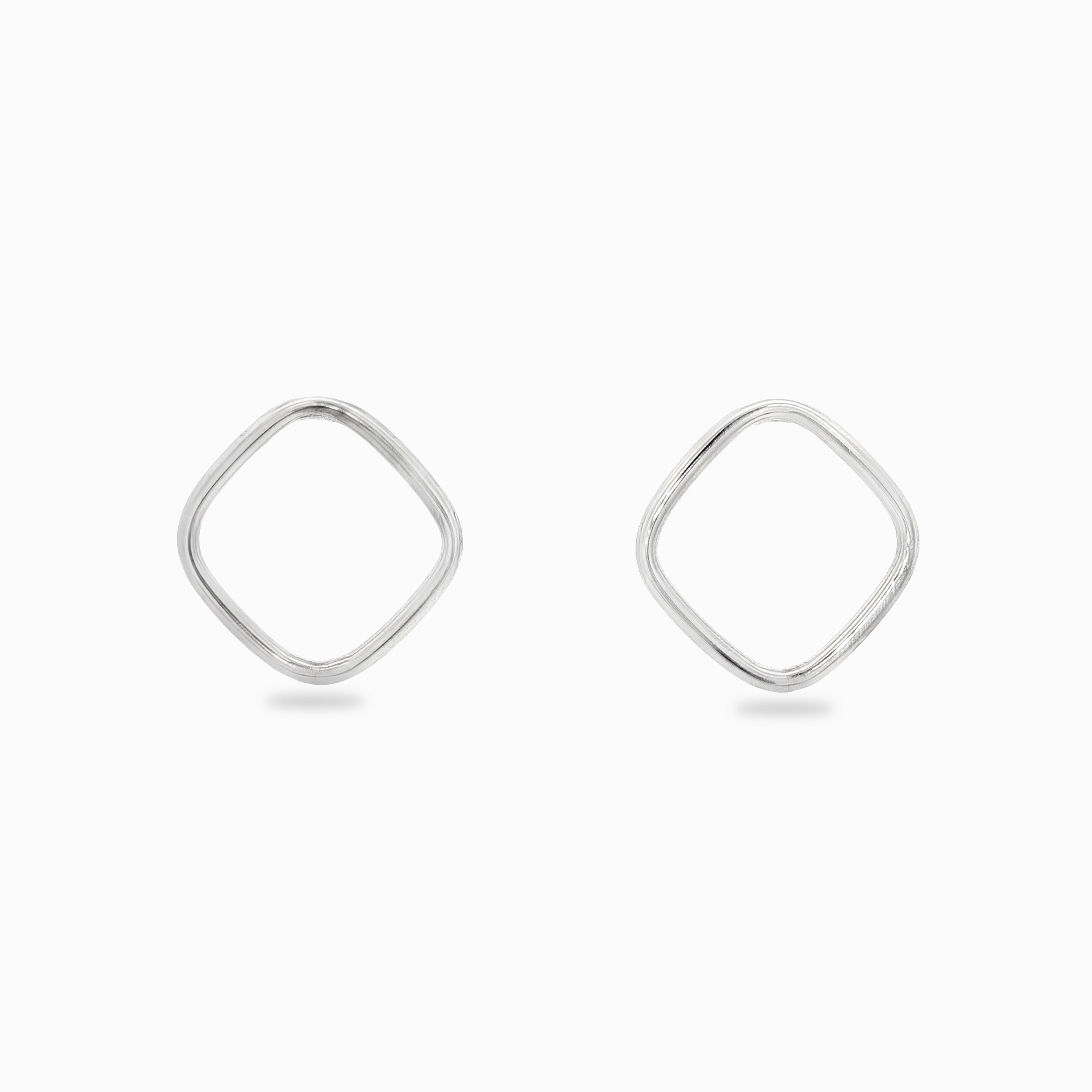Boucles d'oreilles losanges couleur argent petit modèle