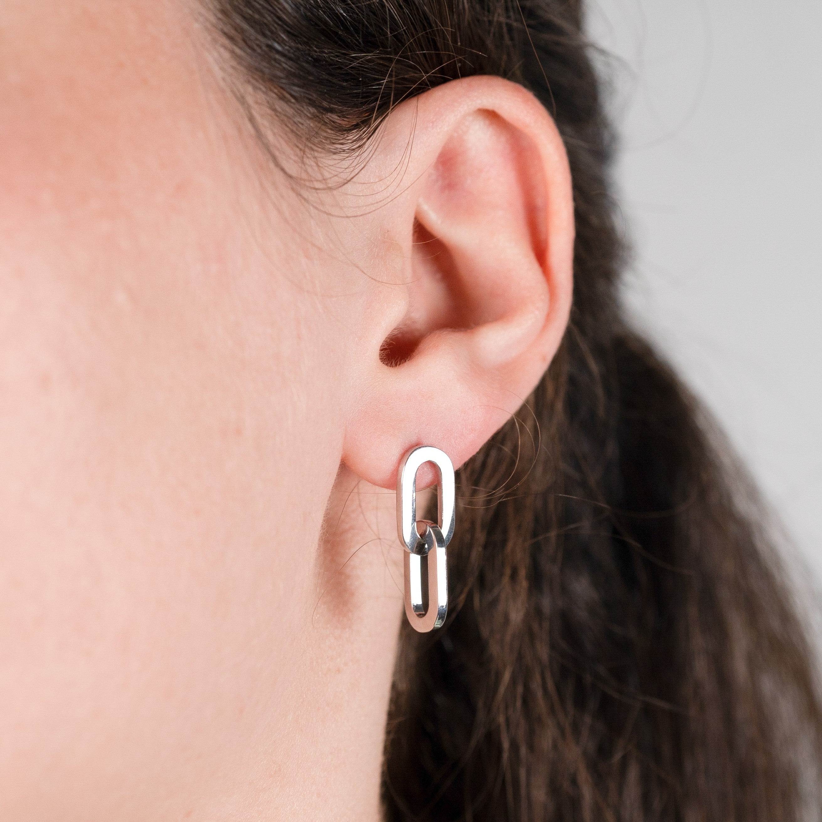 Boucles d'oreilles maillon couleur argent